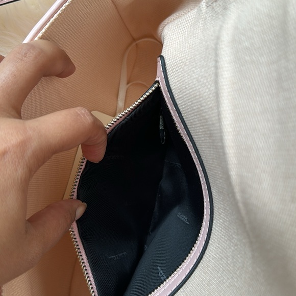 FENDI *NEW RARE* Baguette - Pink with cutout lettering crossbody strap &… - Picture 14 of 17